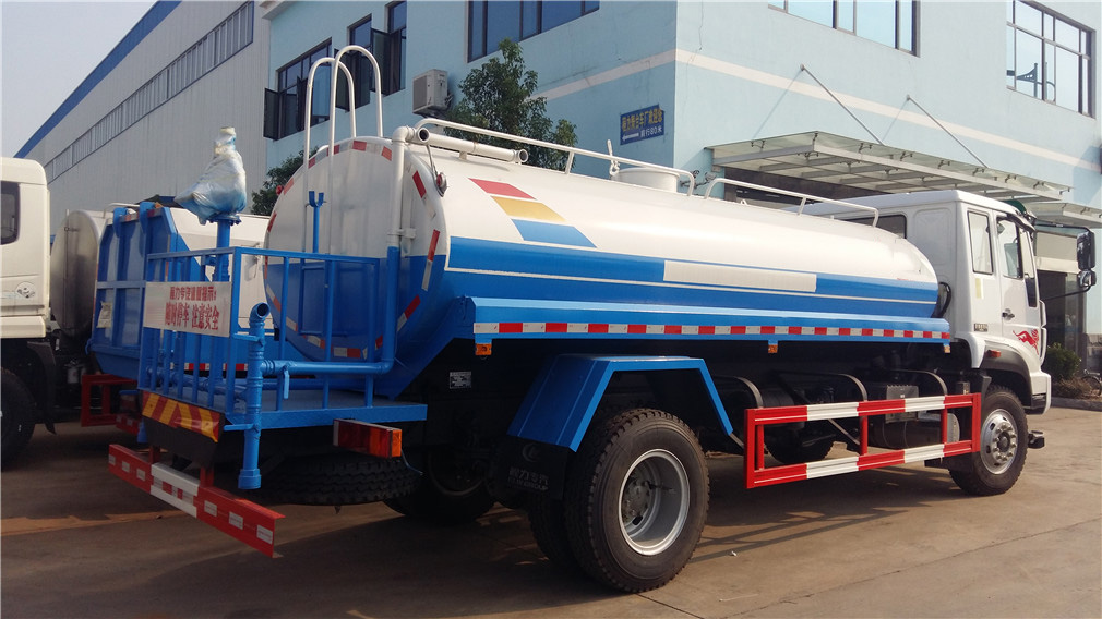 重汽斯太尔洒水车(14方)