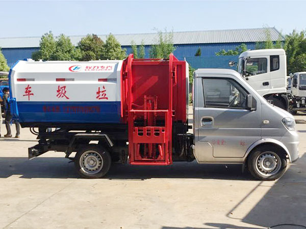 【国五】东风小康挂桶式垃圾车
