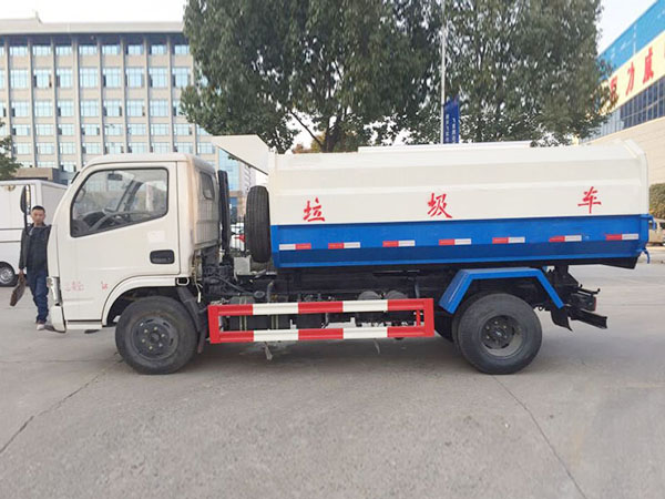【国五】东风小霸王挂桶式垃圾车
