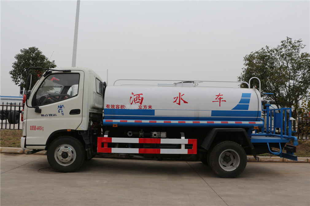 福田奥铃(6方)洒水车