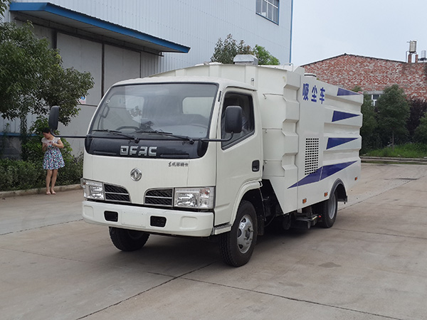 东风小多利卡吸尘车(国V)
