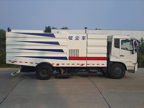 东风天锦吸尘车(国V)