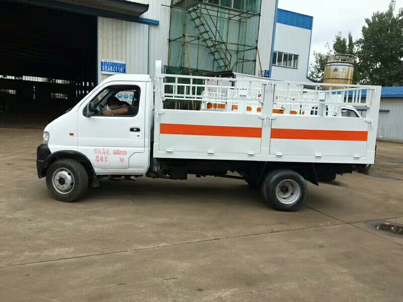 东风俊风3.3米(蓝牌)气瓶车