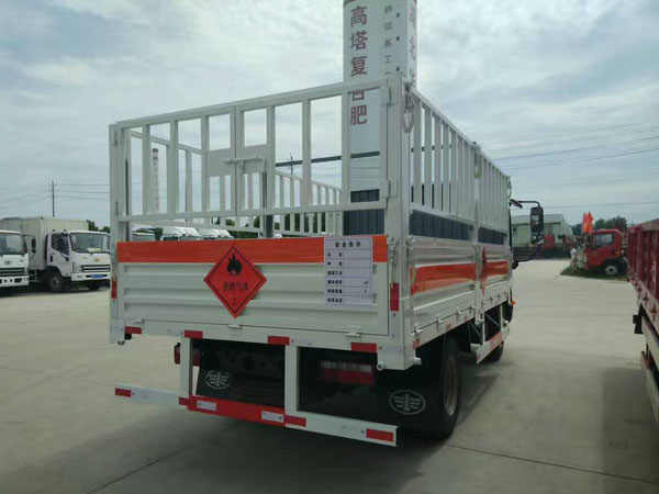 解放4.1米(蓝牌)气瓶车