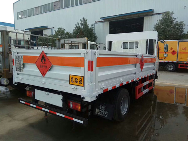 重汽4.1米(蓝牌)气瓶车