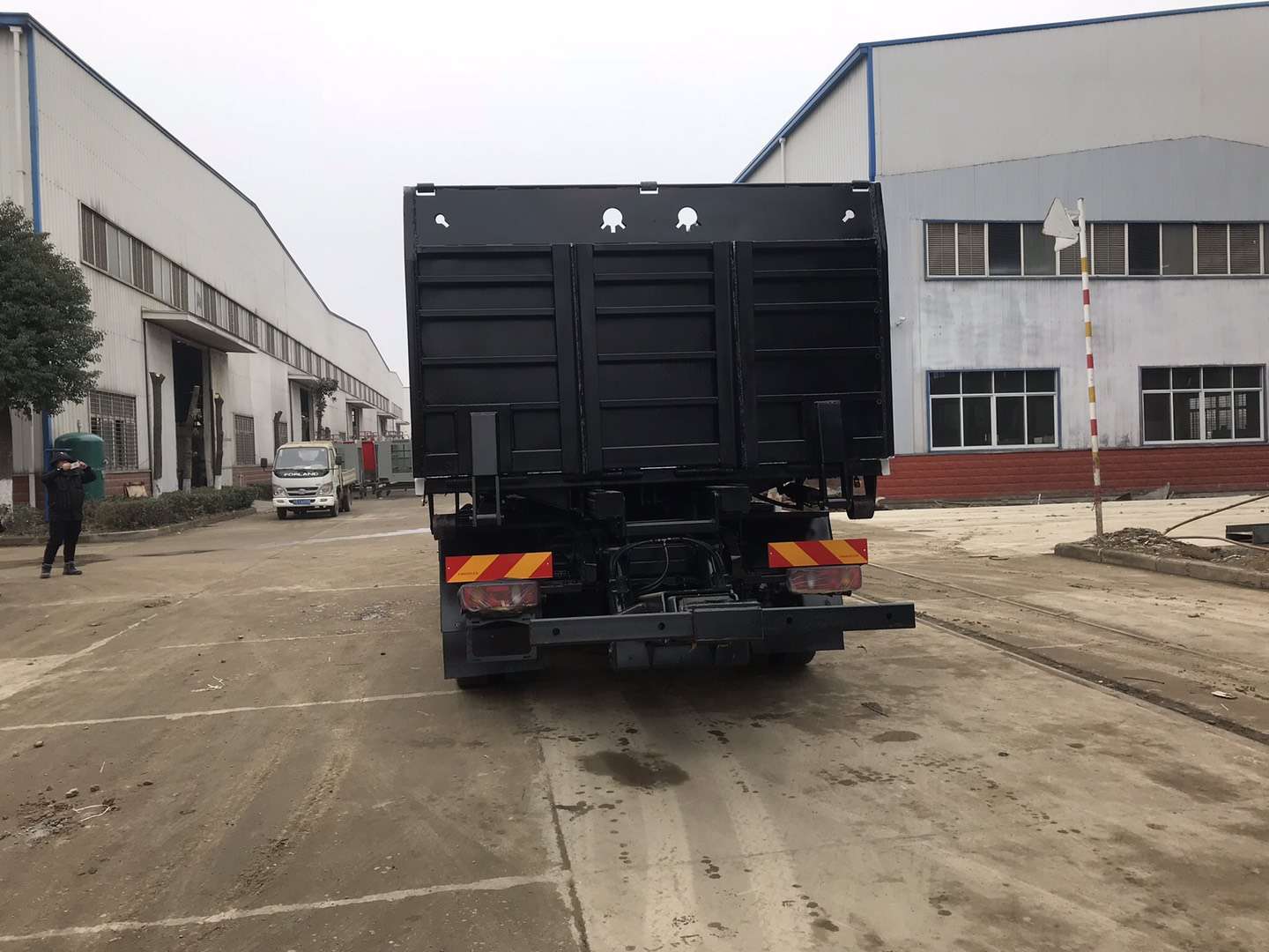 东风天锦一拖二清障异型(报废车厂专用)