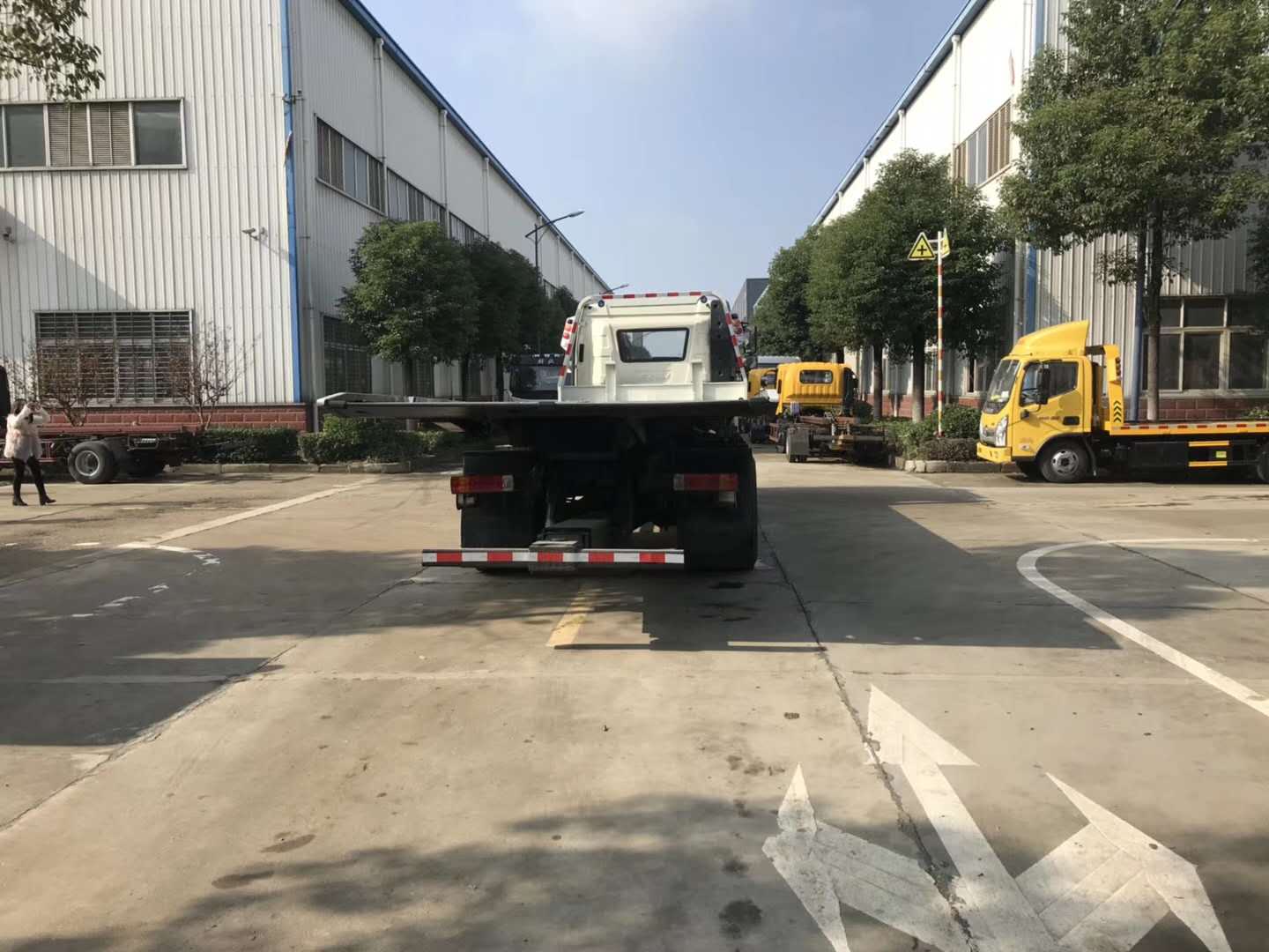 解放J6重型清障车(5800轴距)