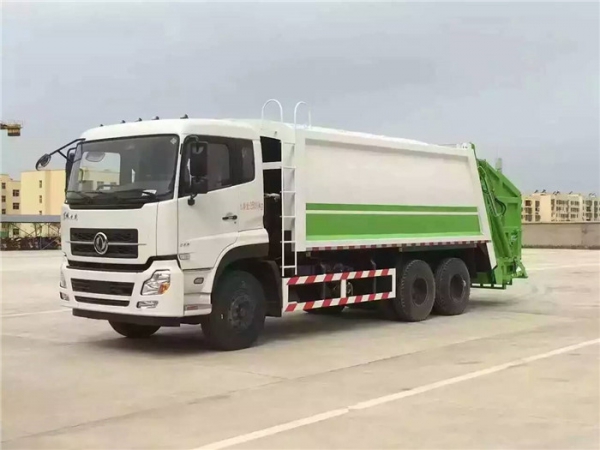 【国五】东风天龙18立方后双桥压缩式垃圾车