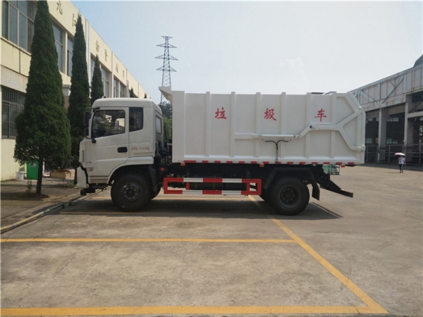 【国五】东风专用底盘12立方对接式垃圾车