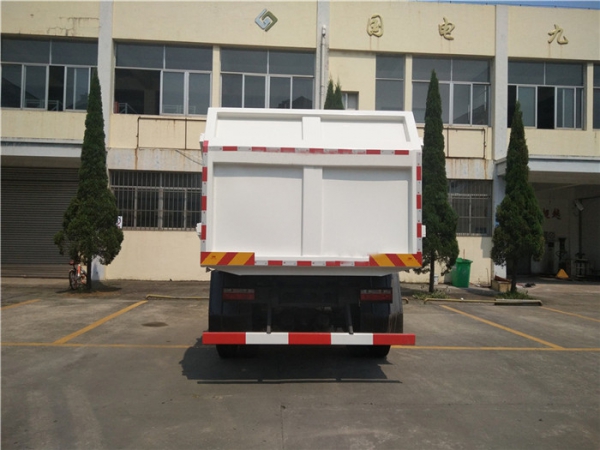 【国五】东风专用底盘12立方对接式垃圾车