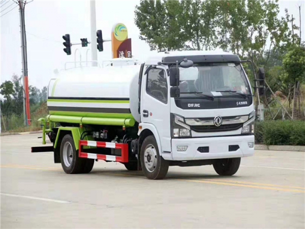 【国六】东风大多利卡8方洒水车
