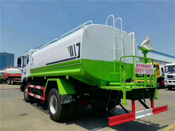 【国六】东风D9多利卡12-14方洒水车