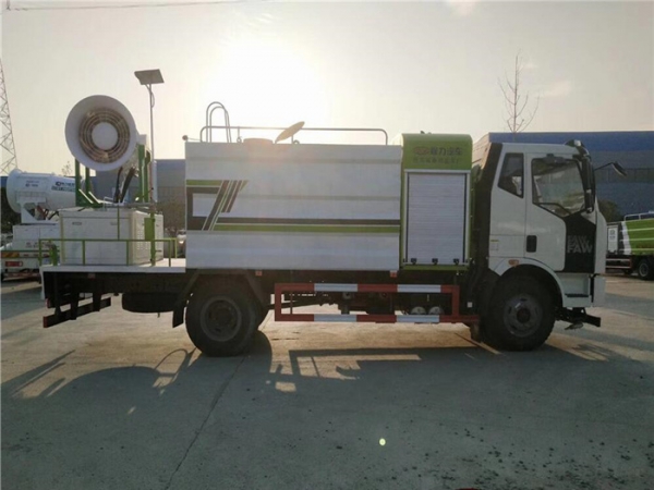 【国六】解放J6方罐12方抑尘雾炮车