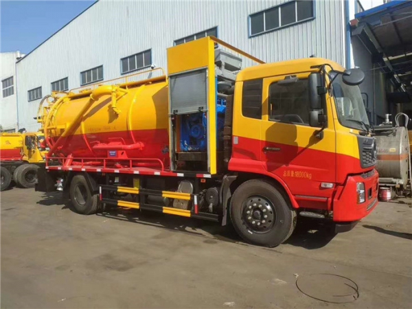 东风天锦国六清洗吸污车