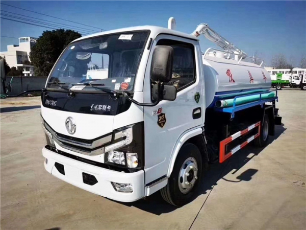 国六东风多利卡5方吸粪车