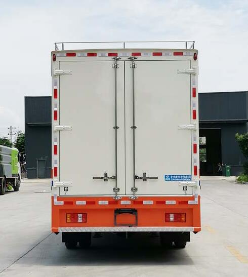 重汽牌300KW移动电源车
