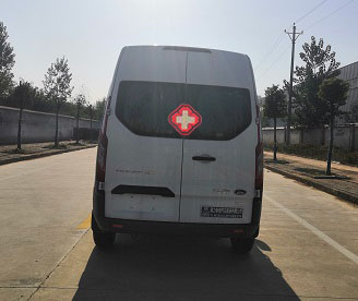 程力威牌CLW5041XJHCD6型救护车