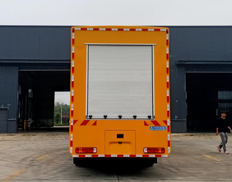 程力威牌CLW5180XXHZ6型救险车