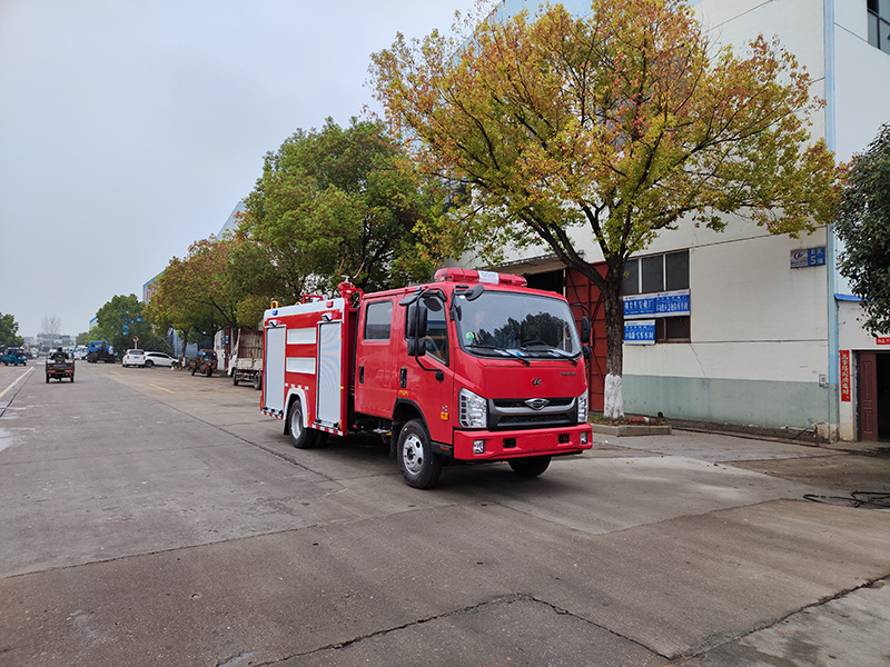 福田3吨水罐消防车(外露式)