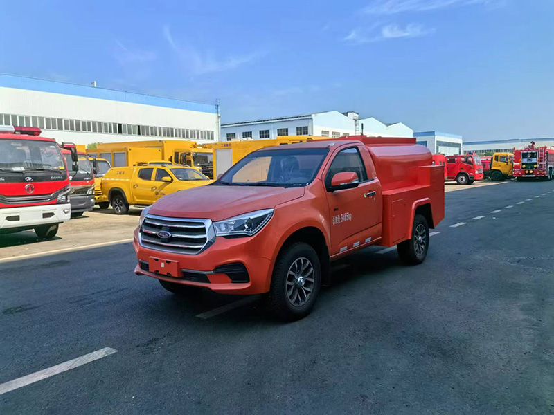 五十铃单排洒水车(细水雾泵)